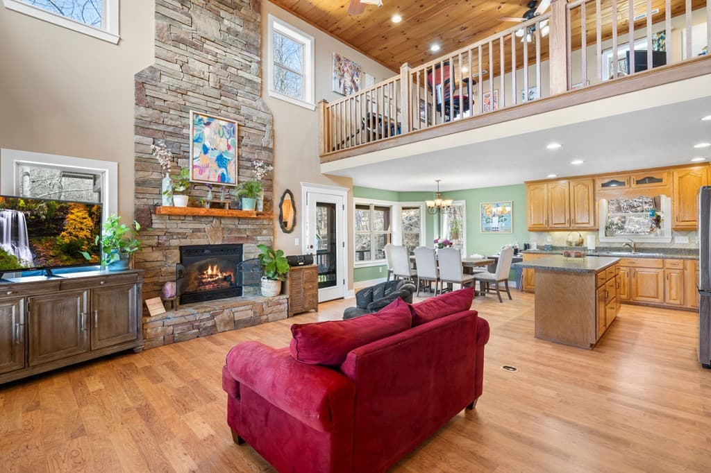 961 S Brooks Cove Road S, Hayesville NC 28904 - Photo