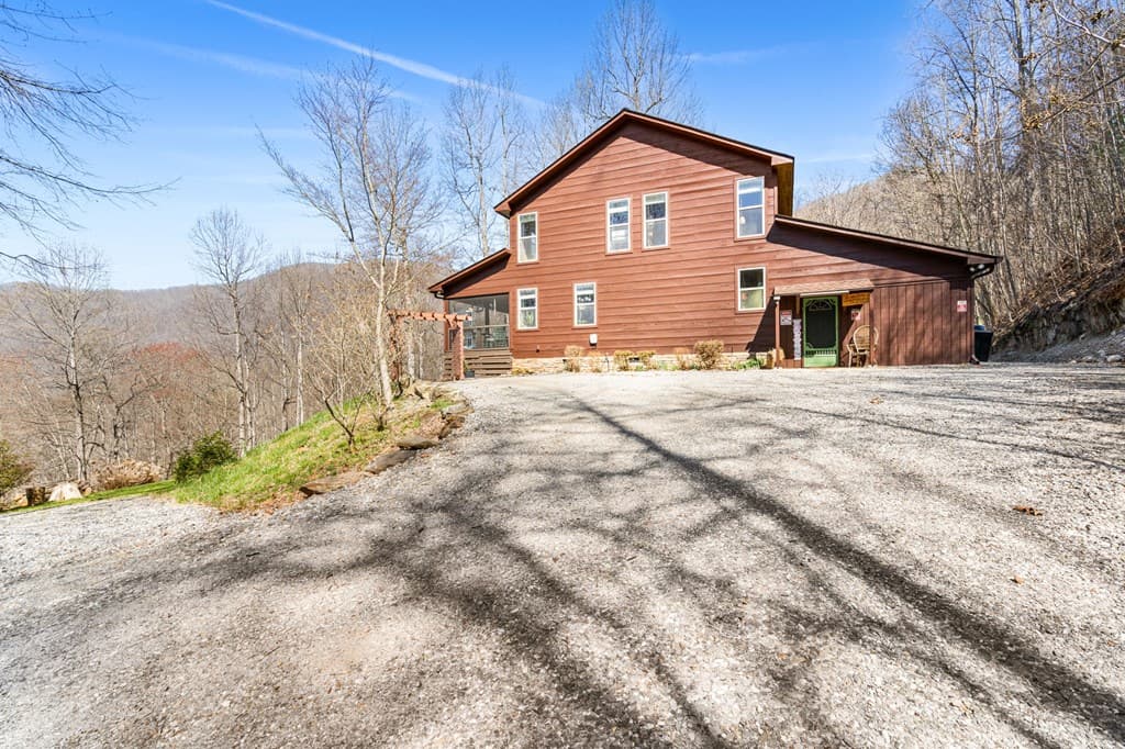 961 S Brooks Cove Road S, Hayesville NC 28904 - Photo