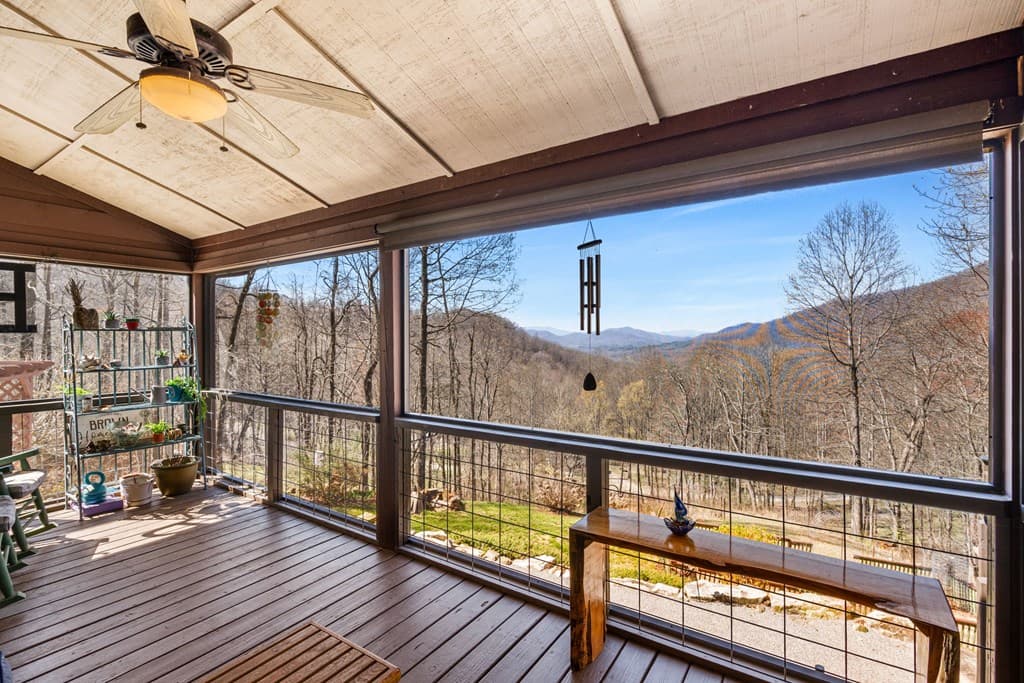 961 S Brooks Cove Road S, Hayesville NC 28904 - Photo