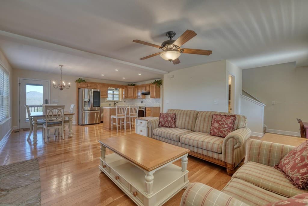 6129 Ruth Drive, Young Harris GA 30512 - Photo