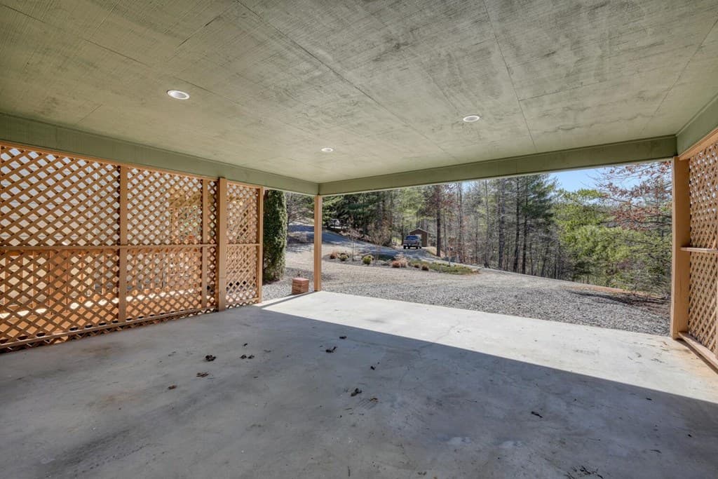 6129 Ruth Drive, Young Harris GA 30512 - Photo