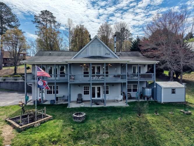 228 Brookhaven Drive, Blairsville GA 30512 - Photo