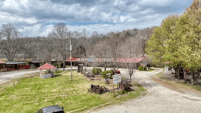 50 Pappys Plaza, Blairsville GA 30512 - Photo