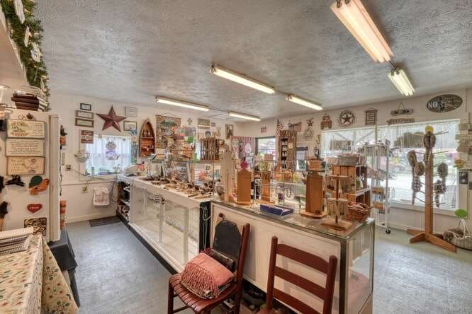 50 Pappys Plaza, Blairsville GA 30512 - Photo