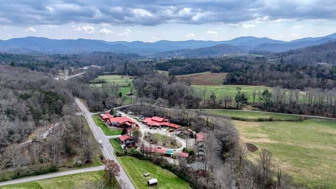 50 Pappys Plaza, Blairsville GA 30512 - Photo