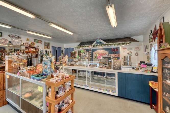 50 Pappys Plaza, Blairsville GA 30512 - Photo