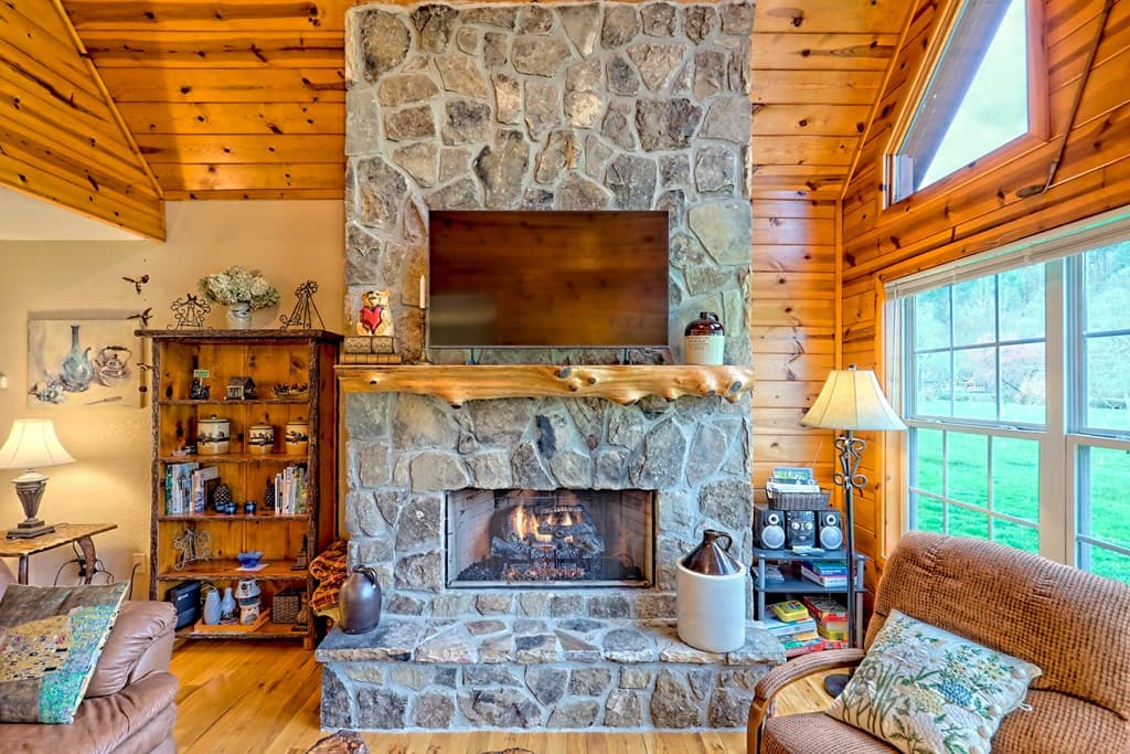 3556 River Front Lane, Hiawassee GA 30546 - Photo