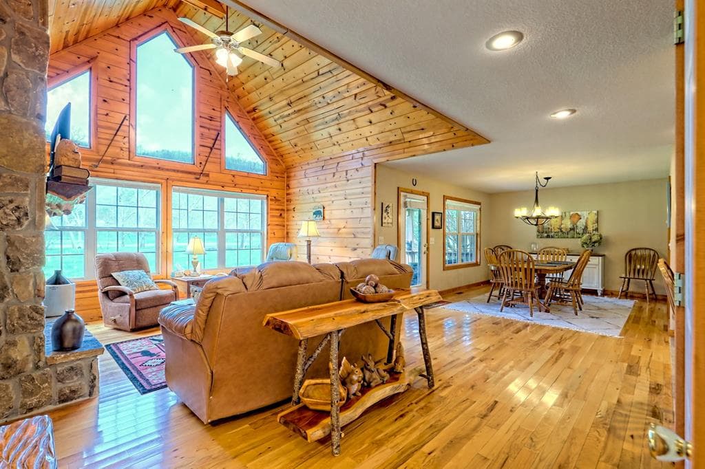 3556 River Front Lane, Hiawassee GA 30546 - Photo