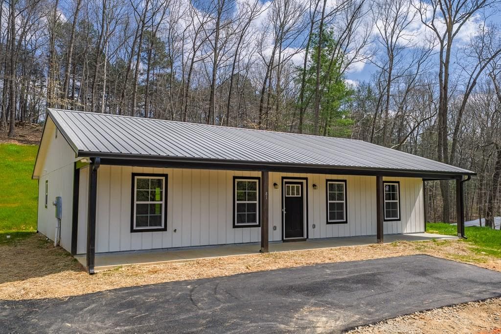 81 Loper Lane, Ellijay GA 30536 - Primary photo