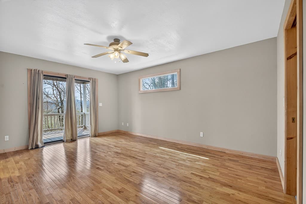 222 Mountain Hideaway Lane, Blue Ridge GA 30513 - Photo