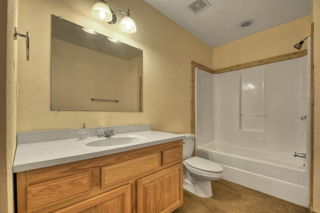 222 Mountain Hideaway Lane, Blue Ridge GA 30513 - Photo