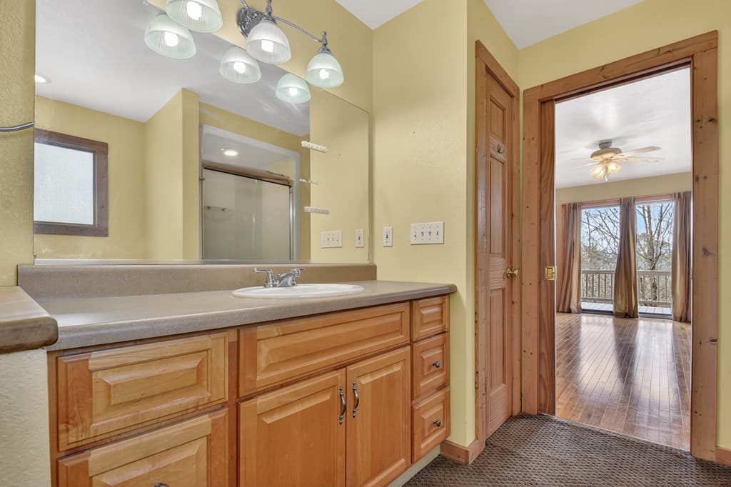 222 Mountain Hideaway Lane, Blue Ridge GA 30513 - Photo