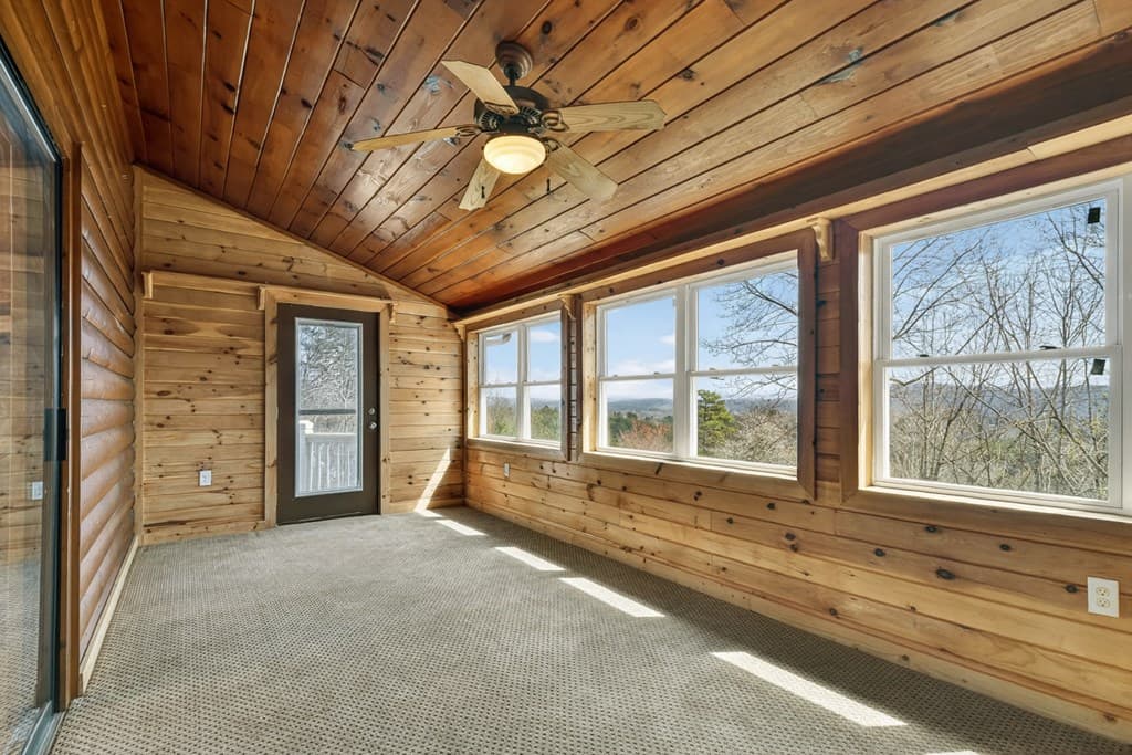 222 Mountain Hideaway Lane, Blue Ridge GA 30513 - Photo
