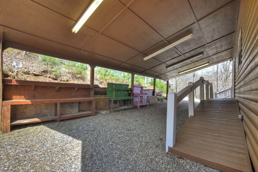 222 Mountain Hideaway Lane, Blue Ridge GA 30513 - Photo