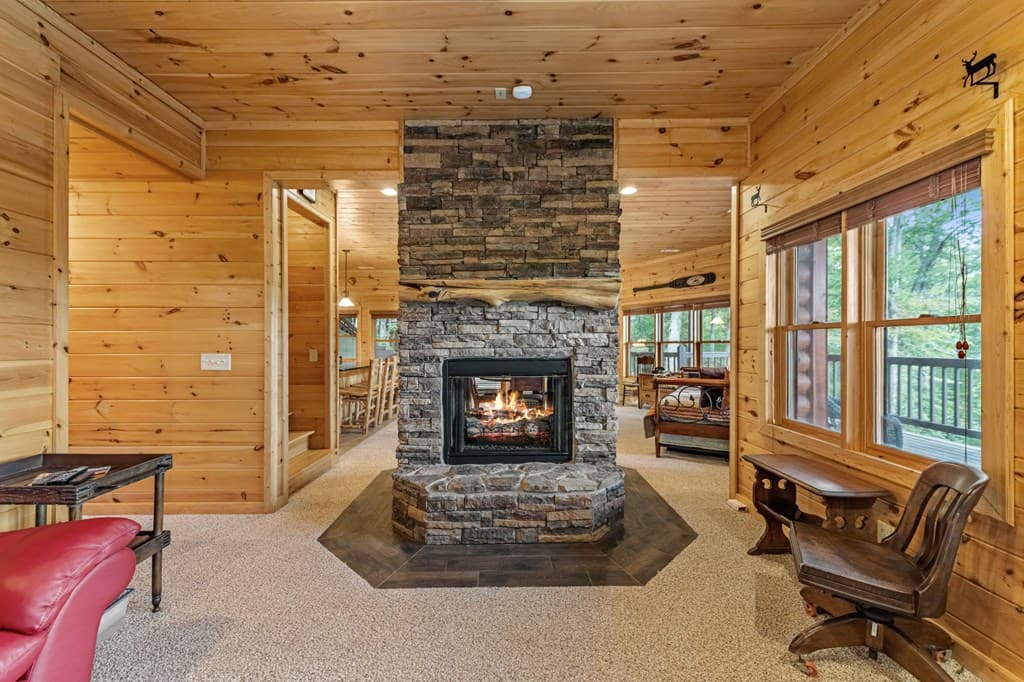 1150 Mountain High Drive, Mineral Bluff GA 30559 - Photo