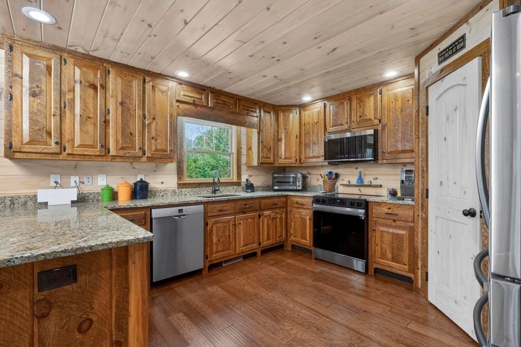 327 Hooch Holler Lane, Morganton GA 30560 - Photo