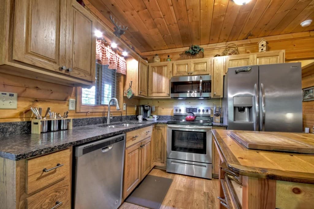 587 Candy Lane, Ellijay IA 50512 - Photo