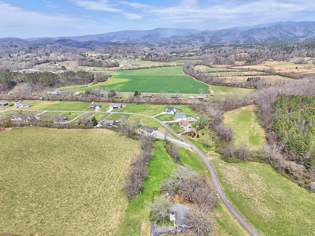 0 Mcglamery Farm Drive, Hayesville NC 28904 - Photo
