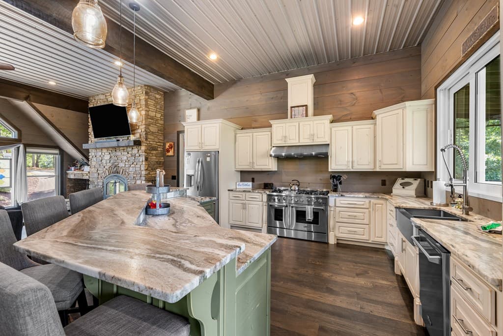 94 Rome Point, Blue Ridge GA 30513 - Photo