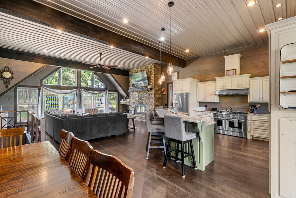94 Rome Point, Blue Ridge GA 30513 - Photo
