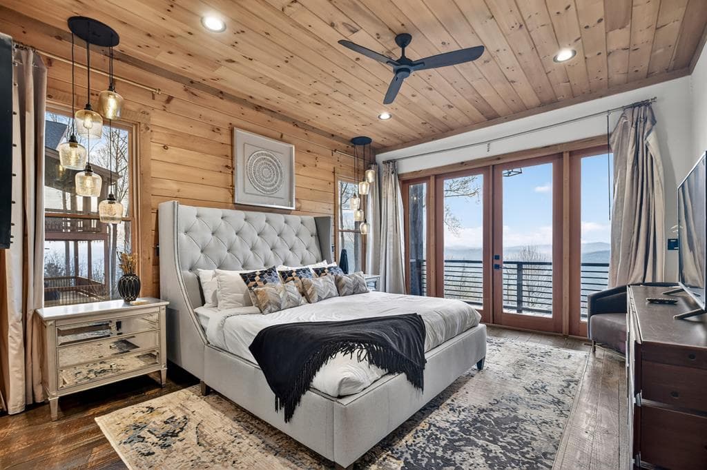 472 Overlook Drive, Blue Ridge GA 30513 - Photo
