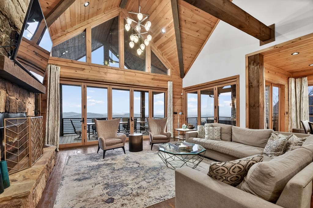 472 Overlook Drive, Blue Ridge GA 30513 - Photo