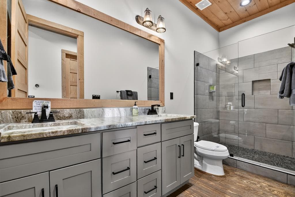 472 Overlook Drive, Blue Ridge GA 30513 - Photo