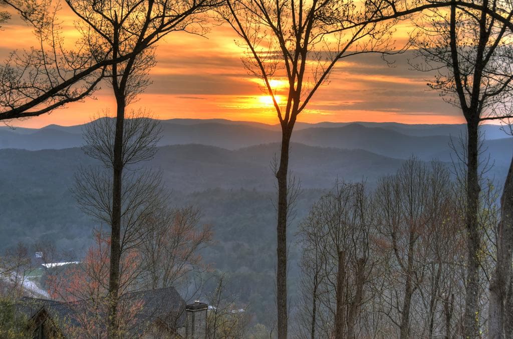 472 Overlook Drive, Blue Ridge GA 30513 - Photo