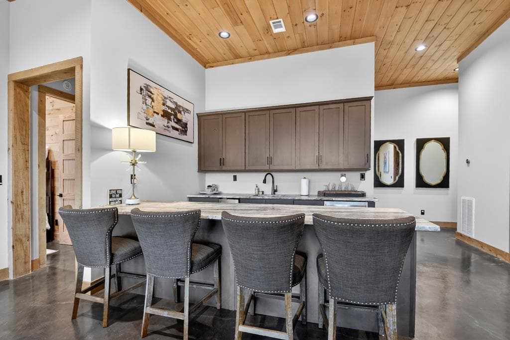472 Overlook Drive, Blue Ridge GA 30513 - Photo