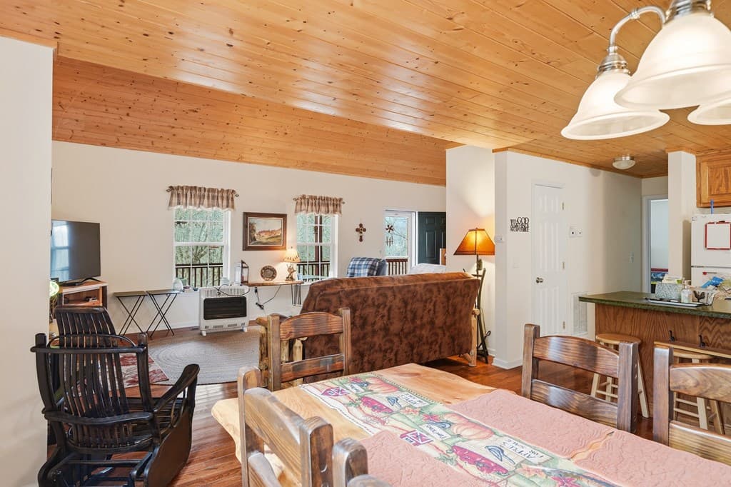 1914 Creekstone Lane, Young Harris GA 30582 - Photo