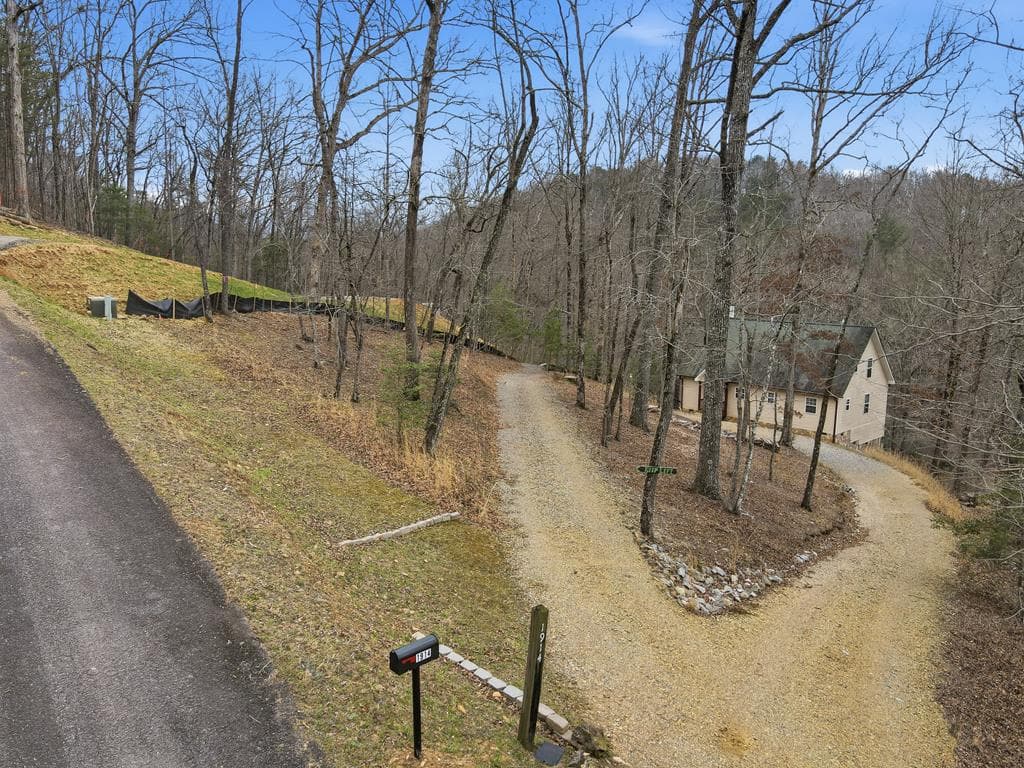 1914 Creekstone Lane, Young Harris GA 30582 - Primary photo