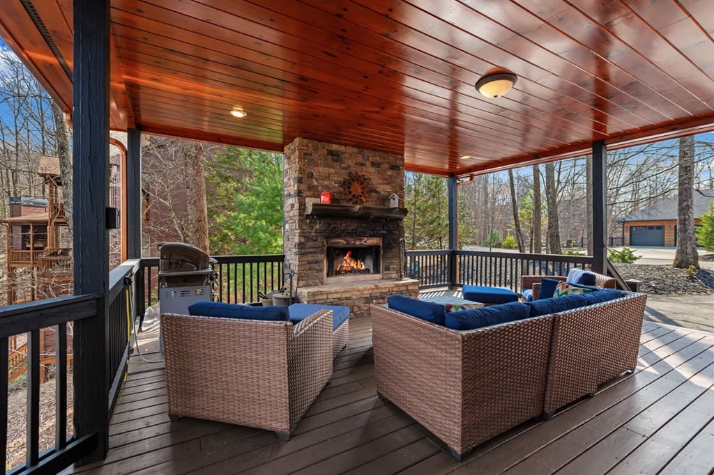 176 Katahdin Drive, Mineral Bluff GA 30559 - Photo