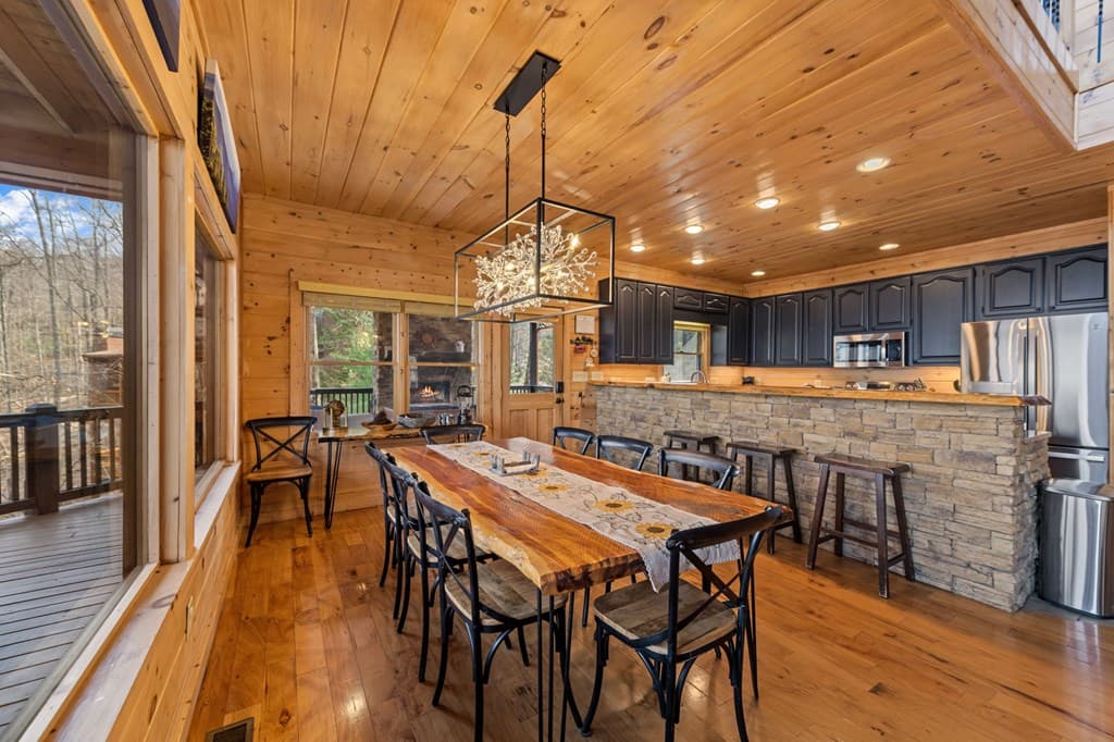 176 Katahdin Drive, Mineral Bluff GA 30559 - Photo