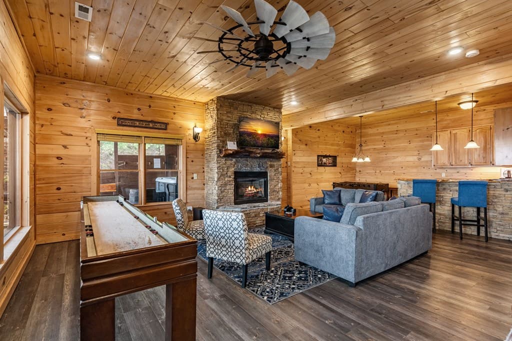 176 Katahdin Drive, Mineral Bluff GA 30559 - Photo