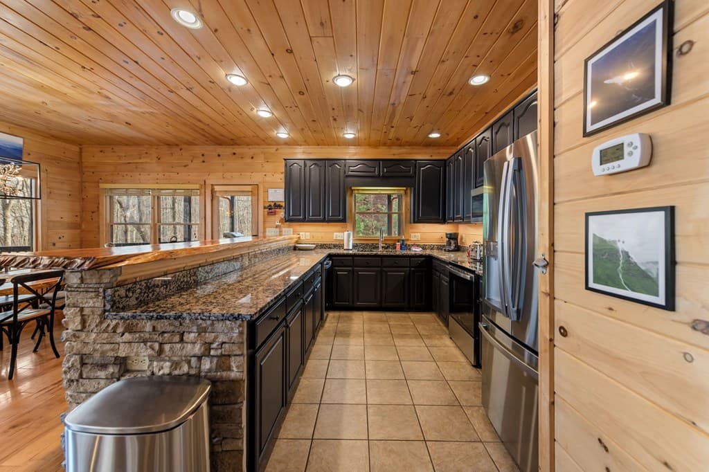 176 Katahdin Drive, Mineral Bluff GA 30559 - Photo