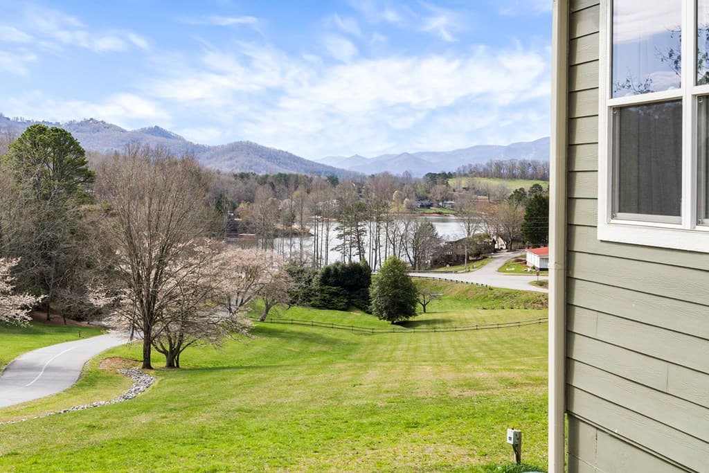 193 Mountain Harbour Drive, Hayesville NC 28904 - Photo