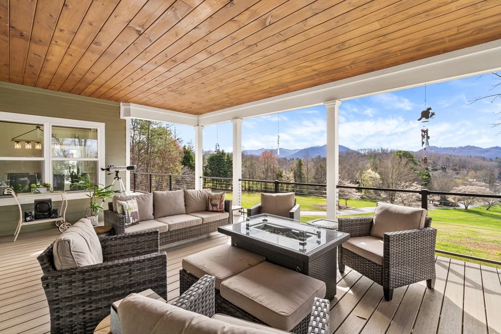 193 Mountain Harbour Drive, Hayesville NC 28904 - Photo
