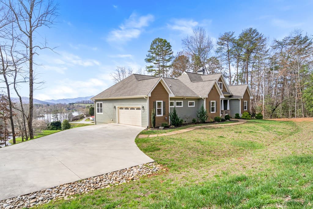 193 Mountain Harbour Drive, Hayesville NC 28904 - Photo