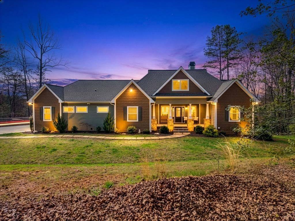 193 Mountain Harbour Drive, Hayesville NC 28904 - Primary photo