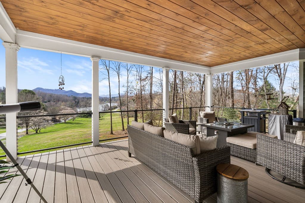 193 Mountain Harbour Drive, Hayesville NC 28904 - Photo
