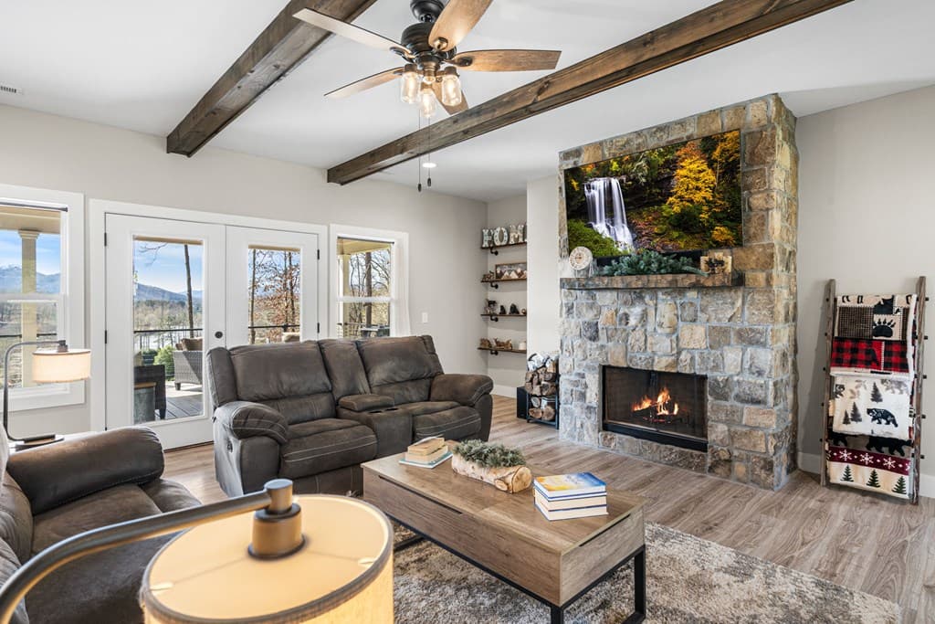 193 Mountain Harbour Drive, Hayesville NC 28904 - Photo