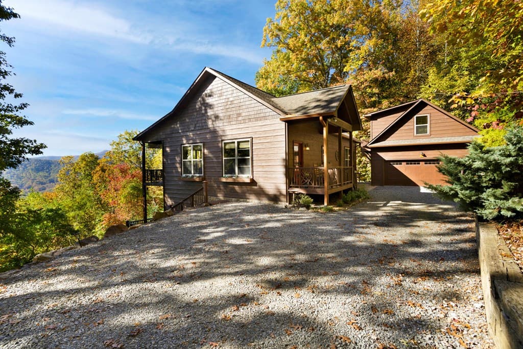 7031 Black Bear Trail, Hiawassee GA 30546 - Photo