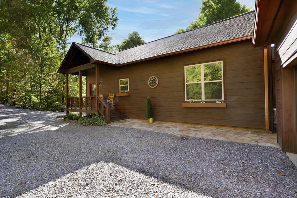 7031 Black Bear Trail, Hiawassee GA 30546 - Photo