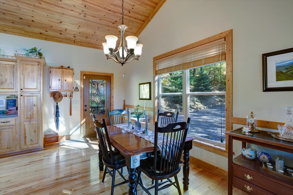 7031 Black Bear Trail, Hiawassee GA 30546 - Photo