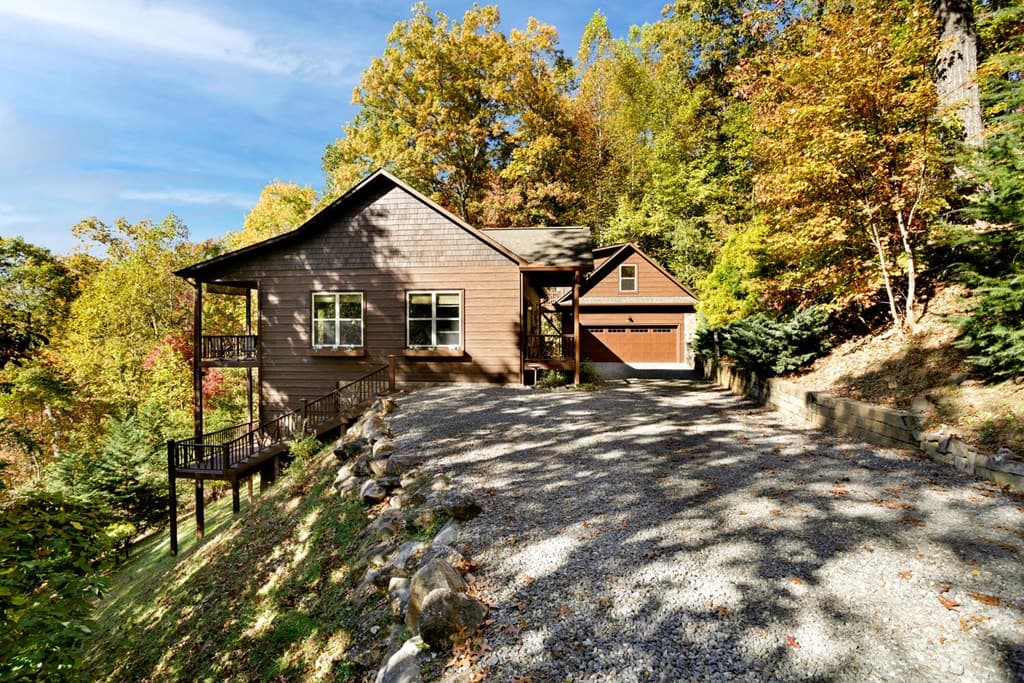 7031 Black Bear Trail, Hiawassee GA 30546 - Photo