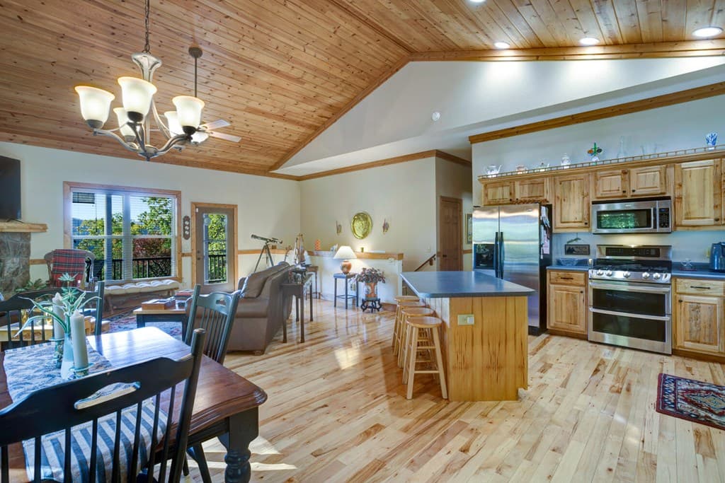 7031 Black Bear Trail, Hiawassee GA 30546 - Photo