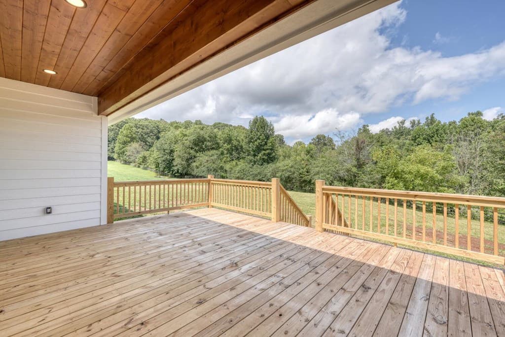 124 Meadow Brooke Lane, Young Harris GA 30582 - Photo