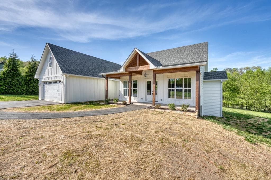 124 Meadow Brooke Lane, Young Harris GA 30582 - Photo