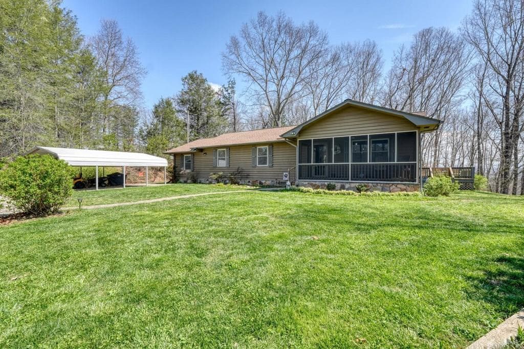 56 England Lane, Blairsville GA 30512 - Primary photo