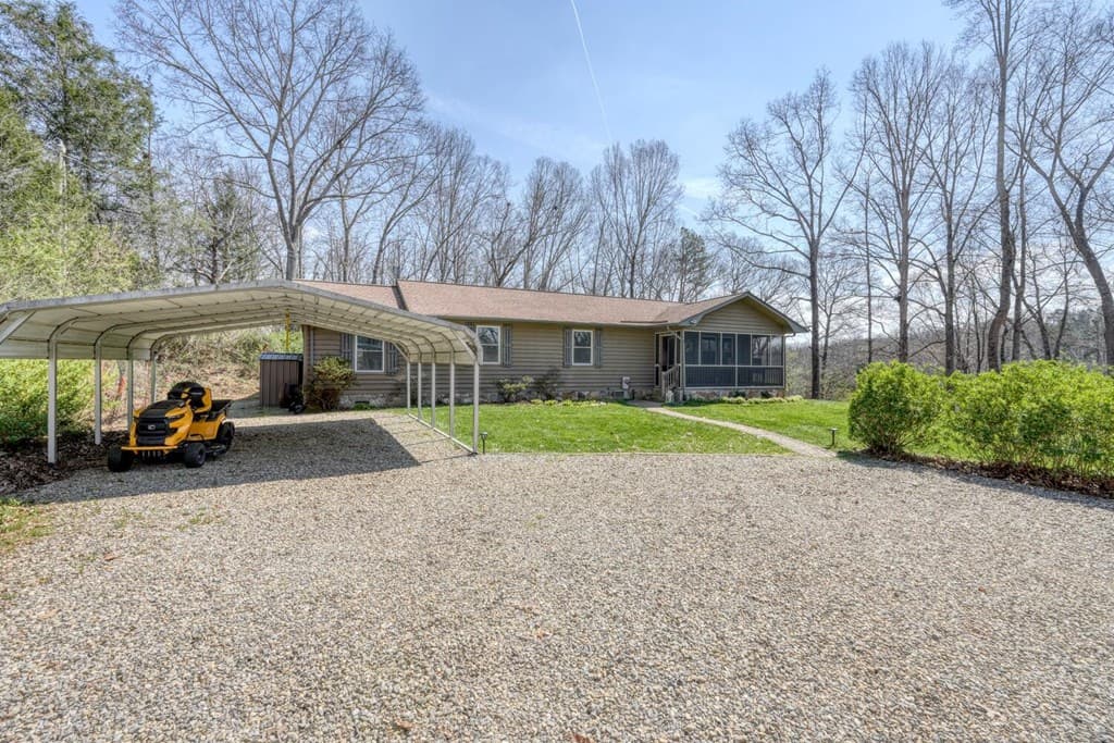 56 England Lane, Blairsville GA 30512 - Photo